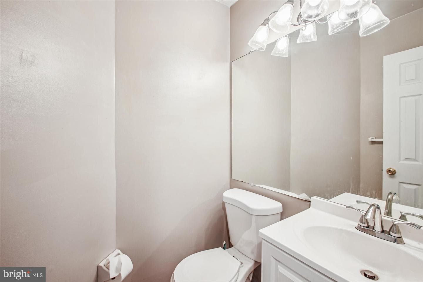 9469 Clocktower Lane photo 11