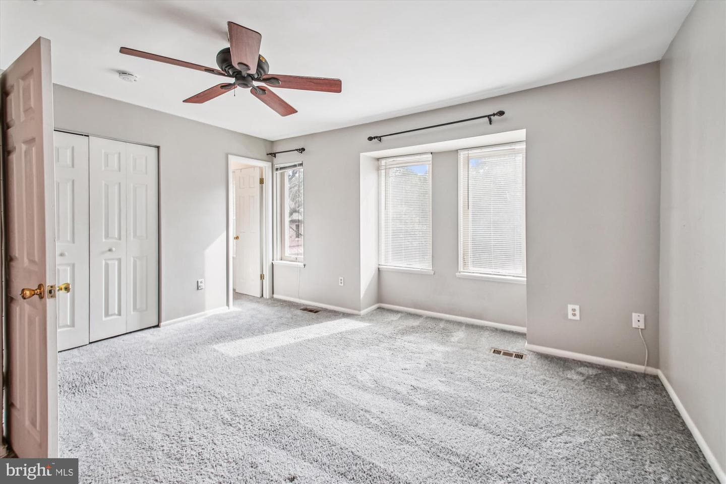 9469 Clocktower Lane photo 14
