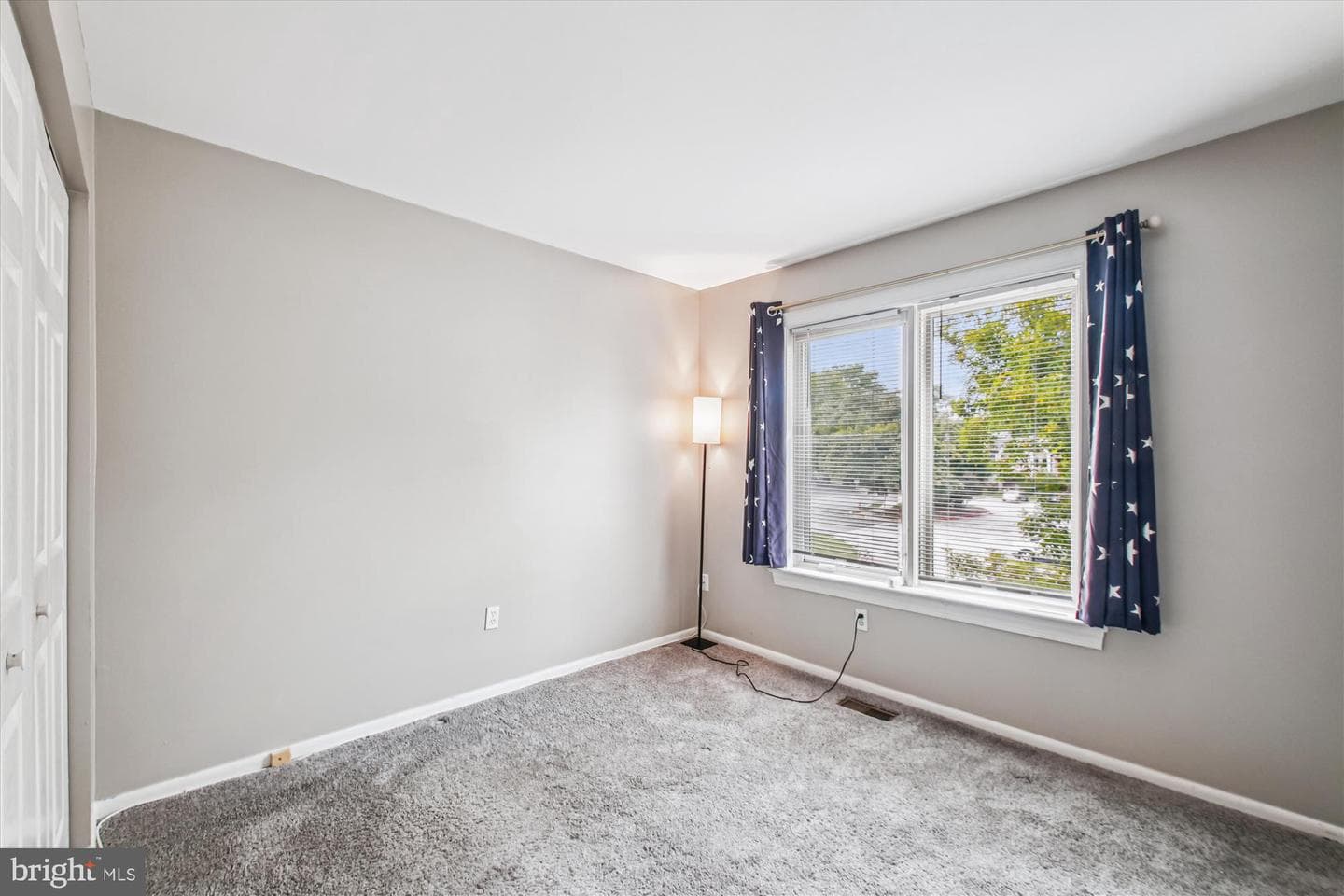 9469 Clocktower Lane photo 15