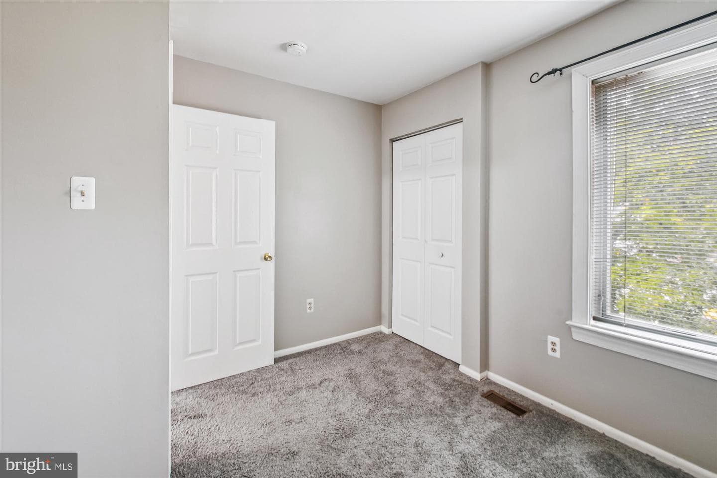 9469 Clocktower Lane photo 21