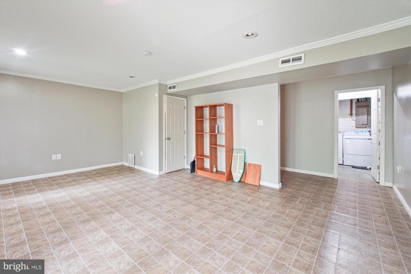 9469 Clocktower Lane photo 24