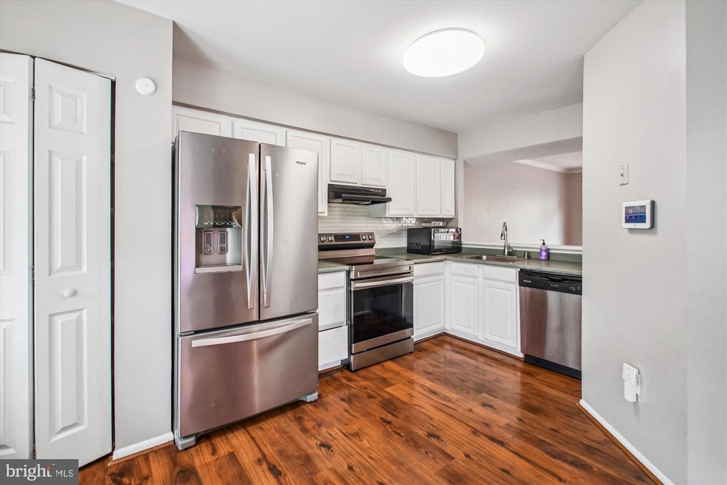 9469 Clocktower Lane photo 4