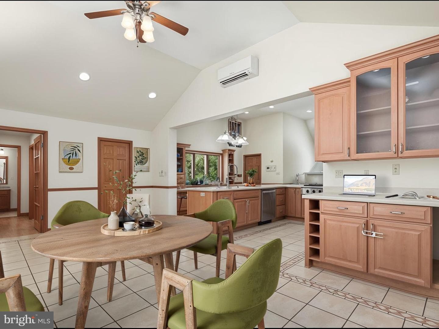 1242 Crows Foot Road photo 25