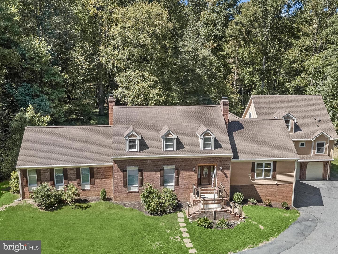 1242 Crows Foot Road photo 3