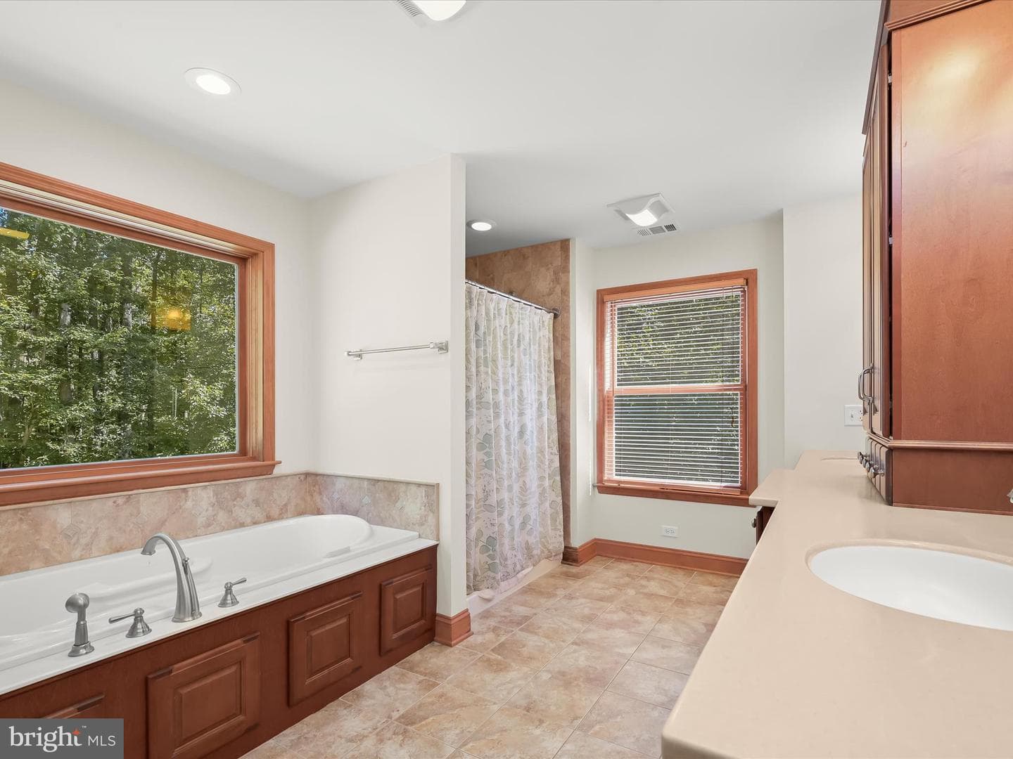 1242 Crows Foot Road photo 32
