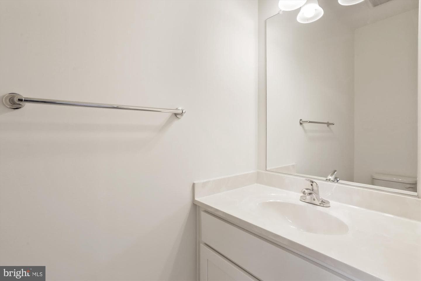 9256 Laurens Way photo 22