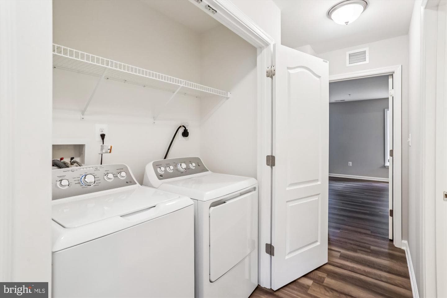 9256 Laurens Way photo 24