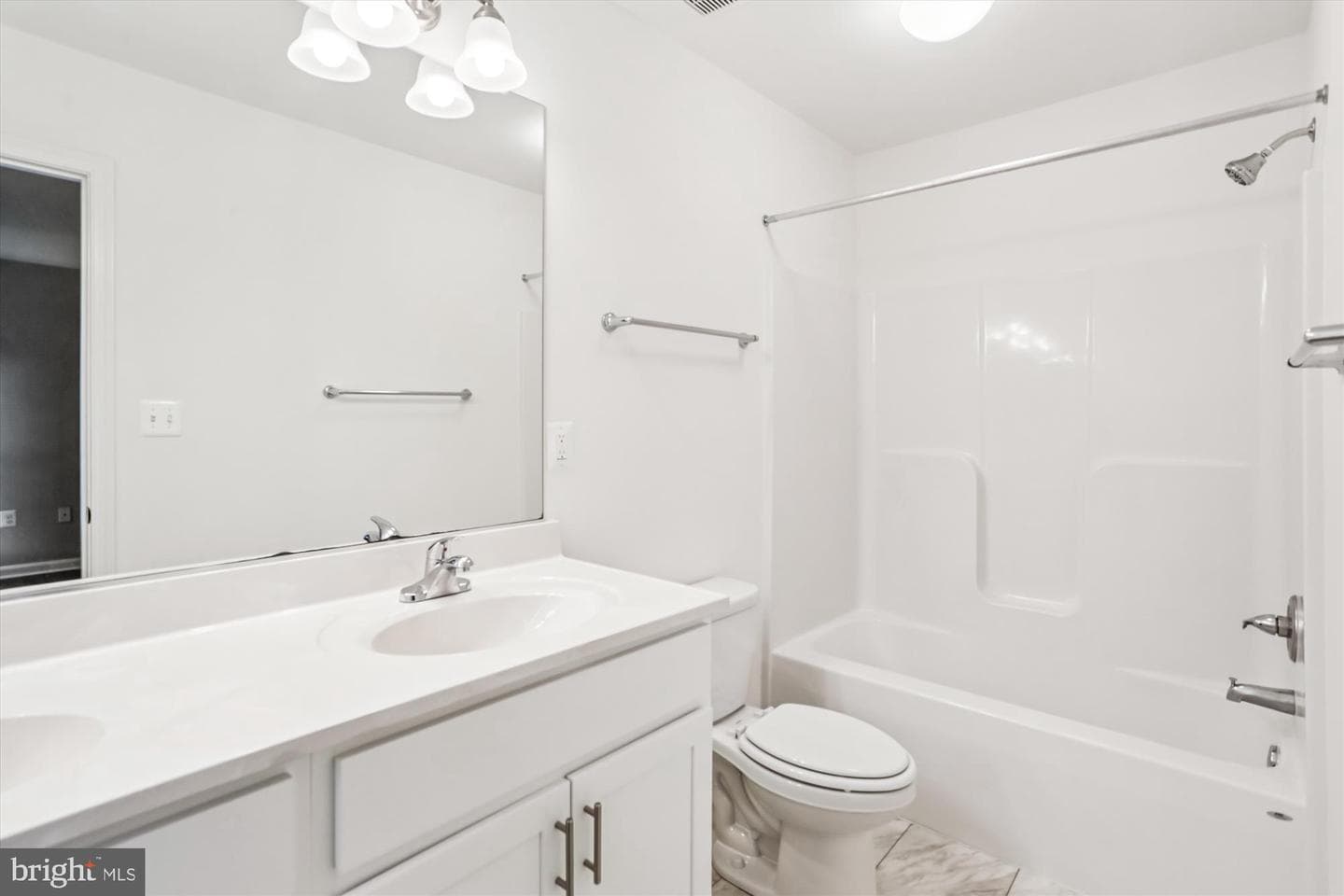 9256 Laurens Way photo 27
