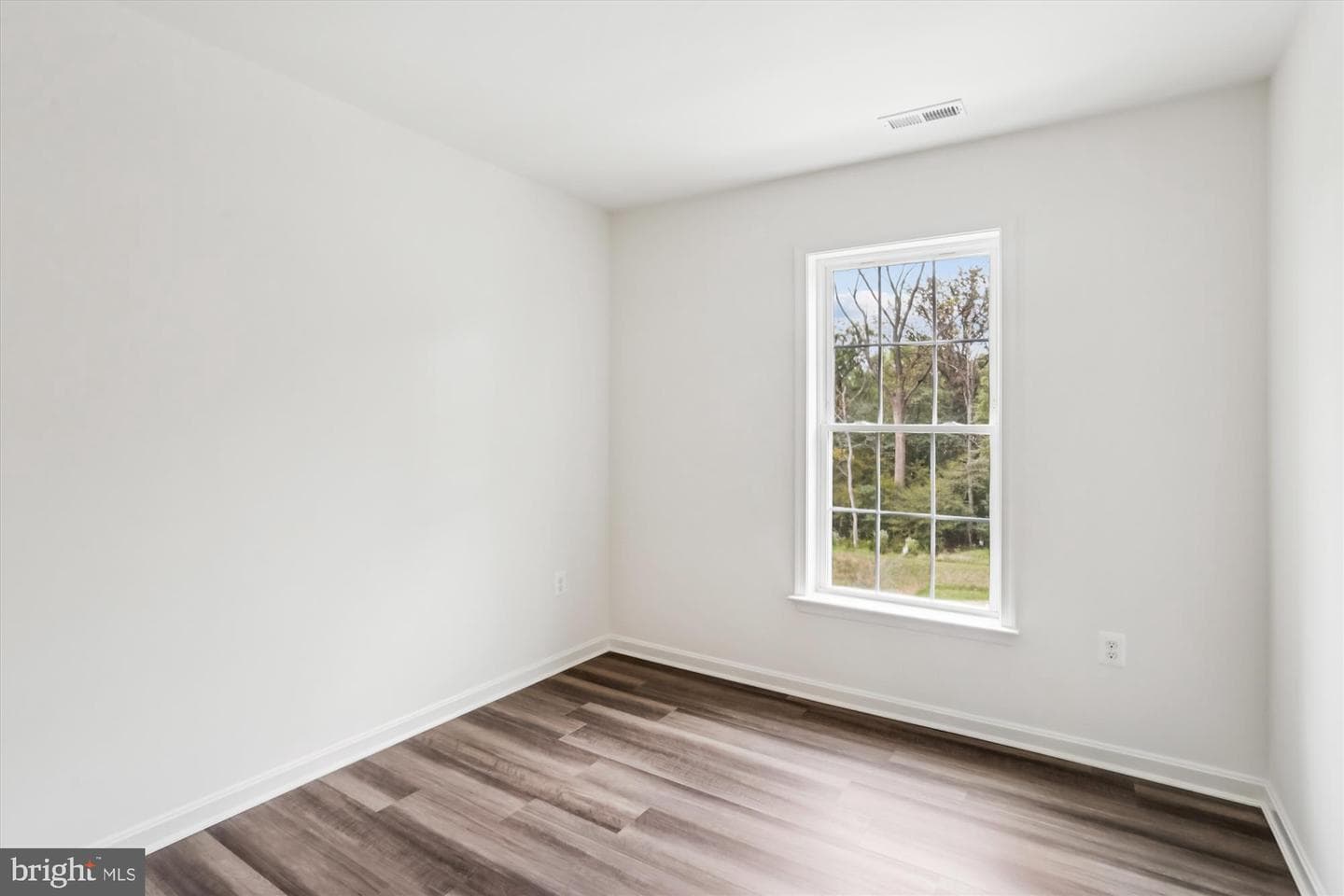 9256 Laurens Way photo 28