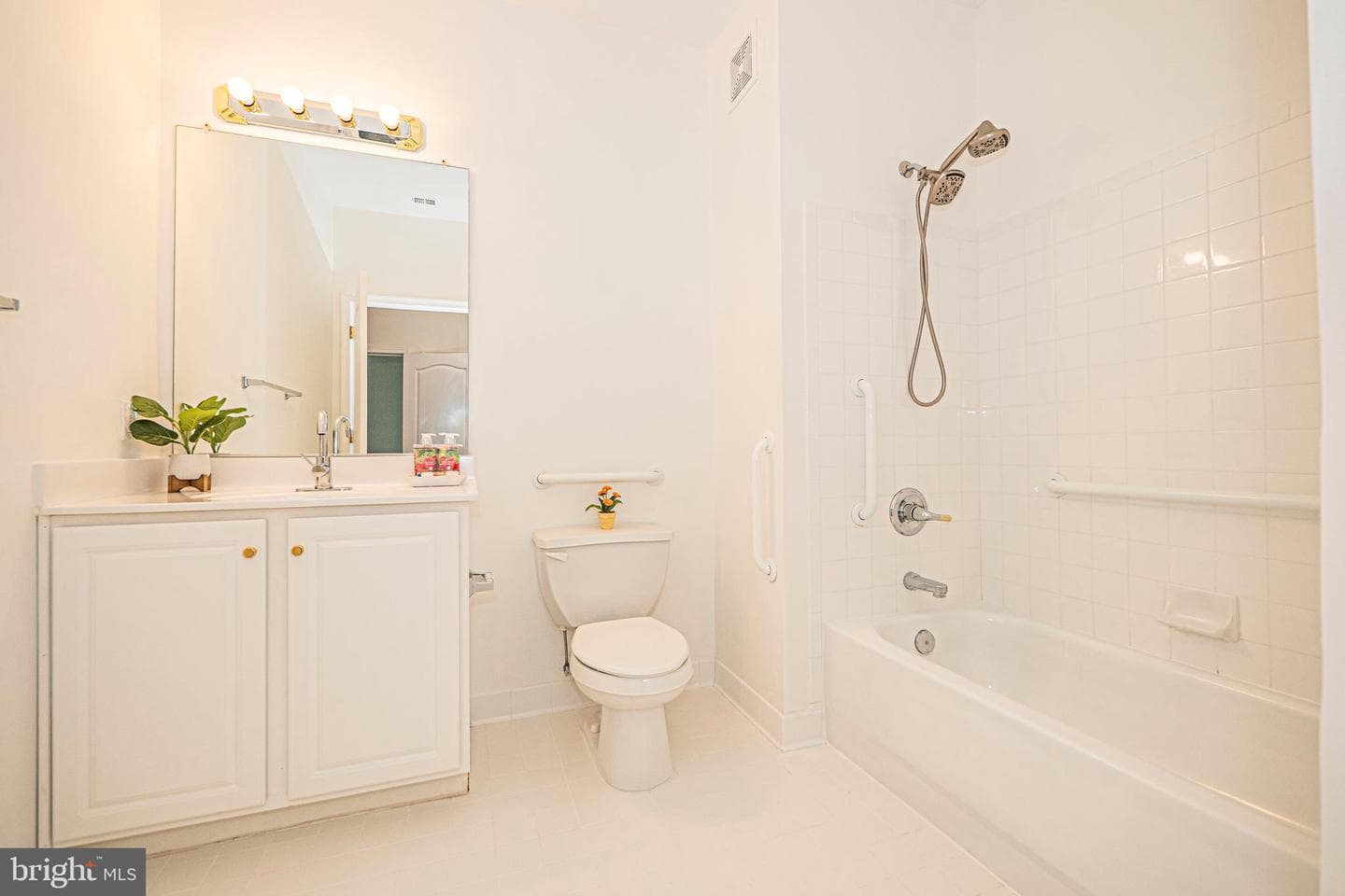 2115 Ganton Grn #g-106 photo 22