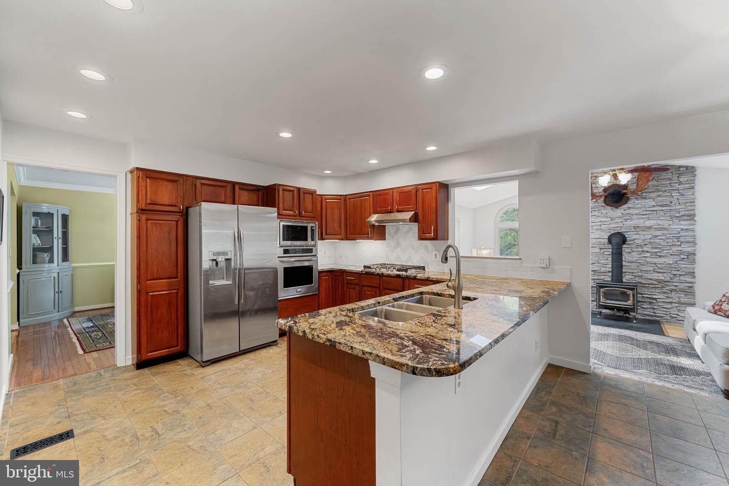 619 Sideling Court photo 12