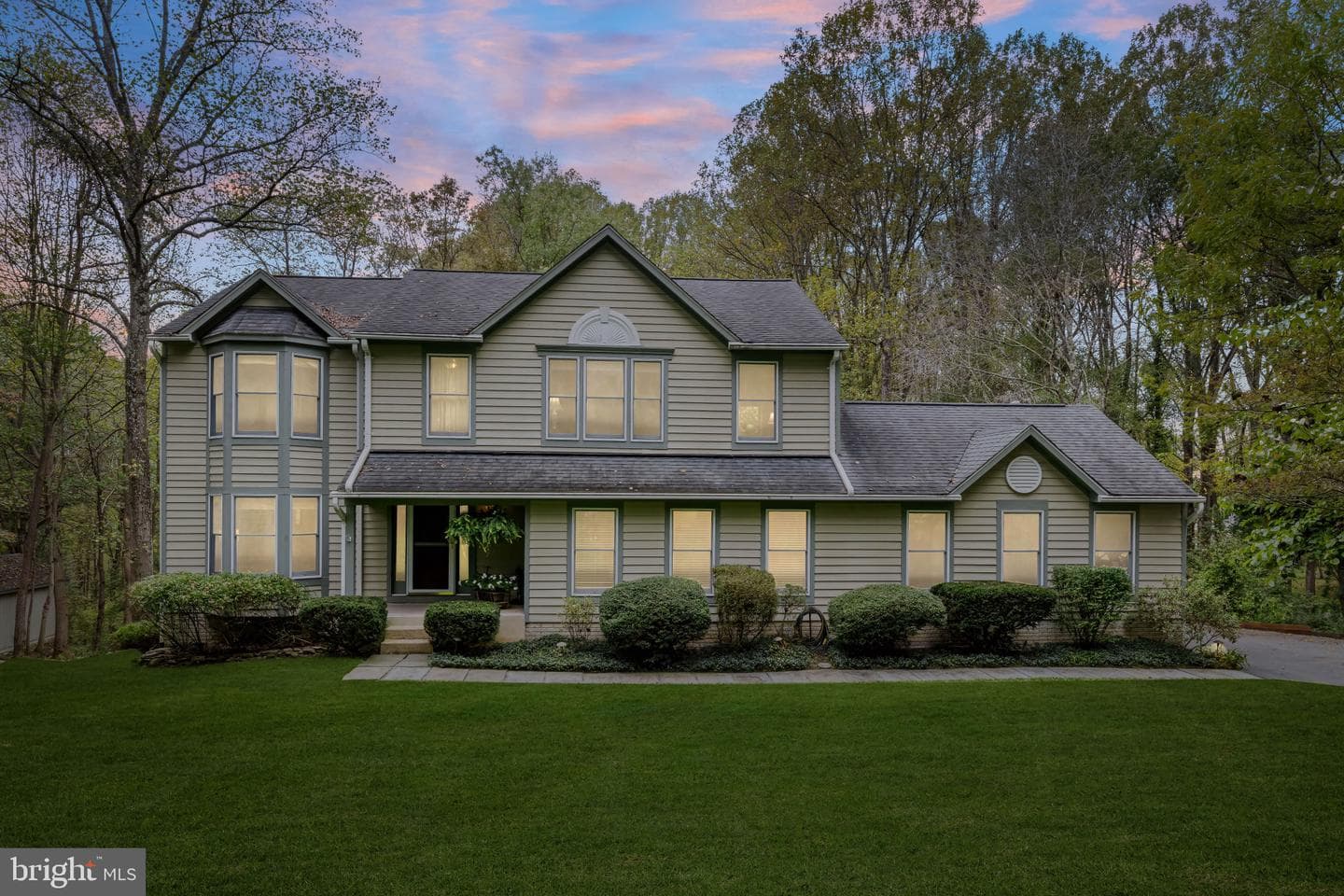 619 Sideling Court photo 2