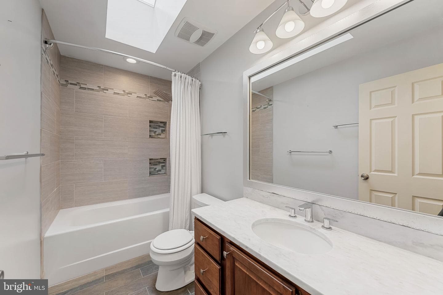 619 Sideling Court photo 25