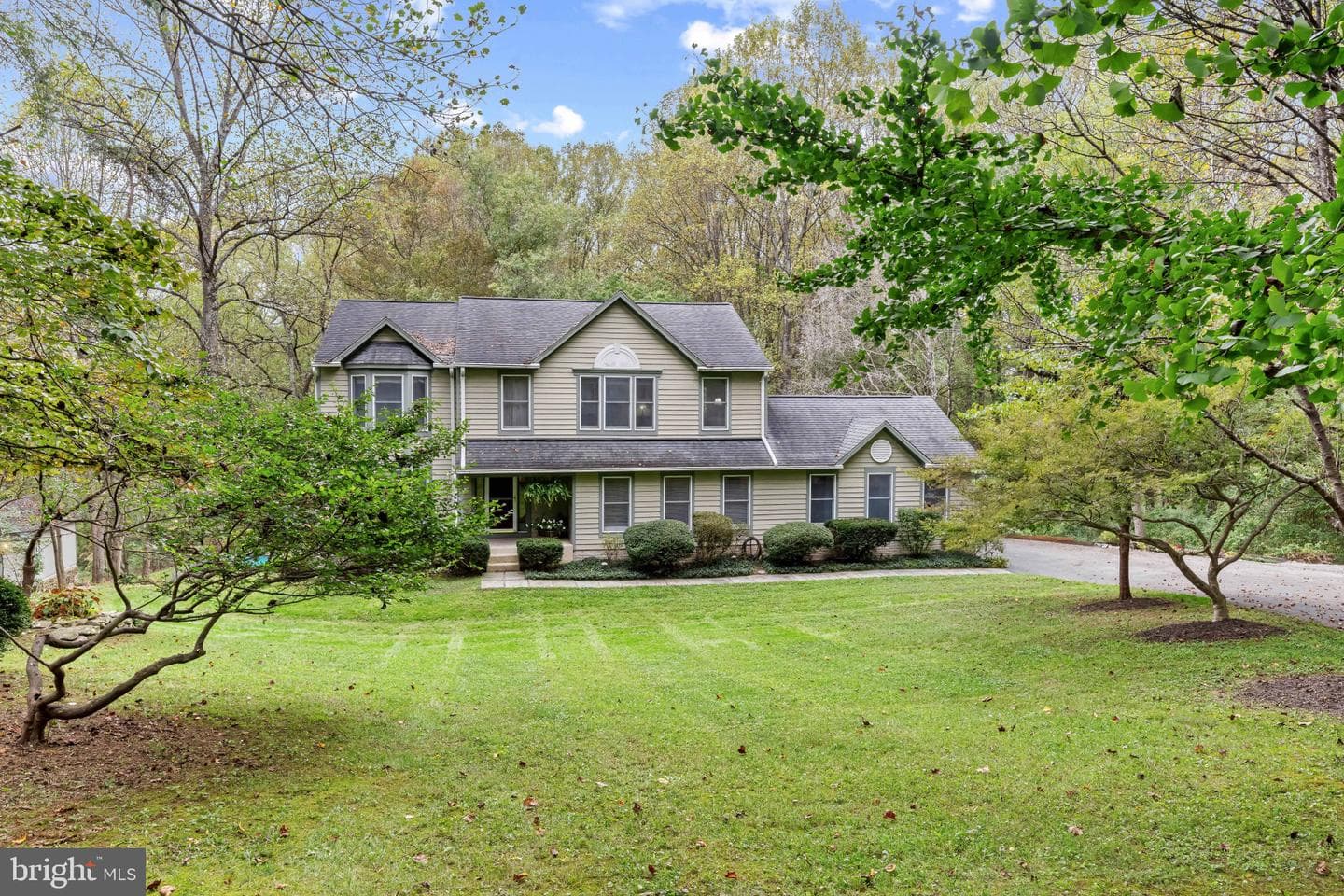 619 Sideling Court photo 3