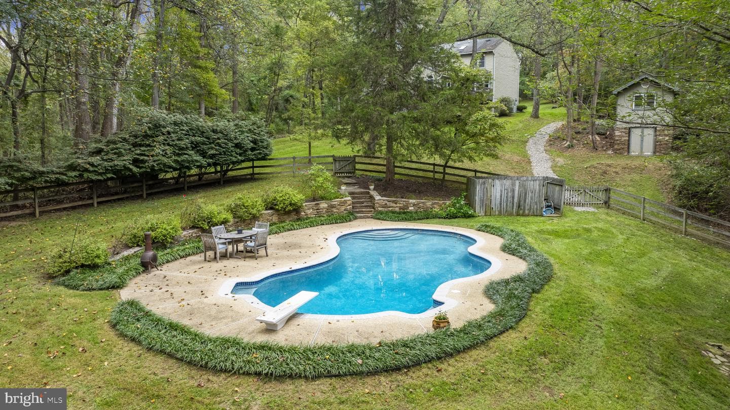 619 Sideling Court photo 45