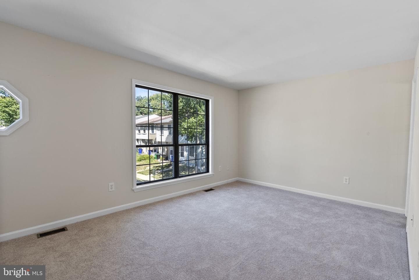 5877 Rowanberry Drive #b 36 photo 22