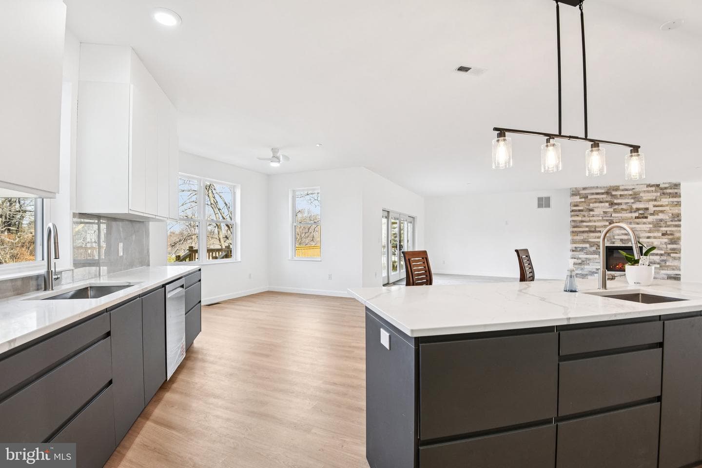 8325 Grove Angle Road photo 18