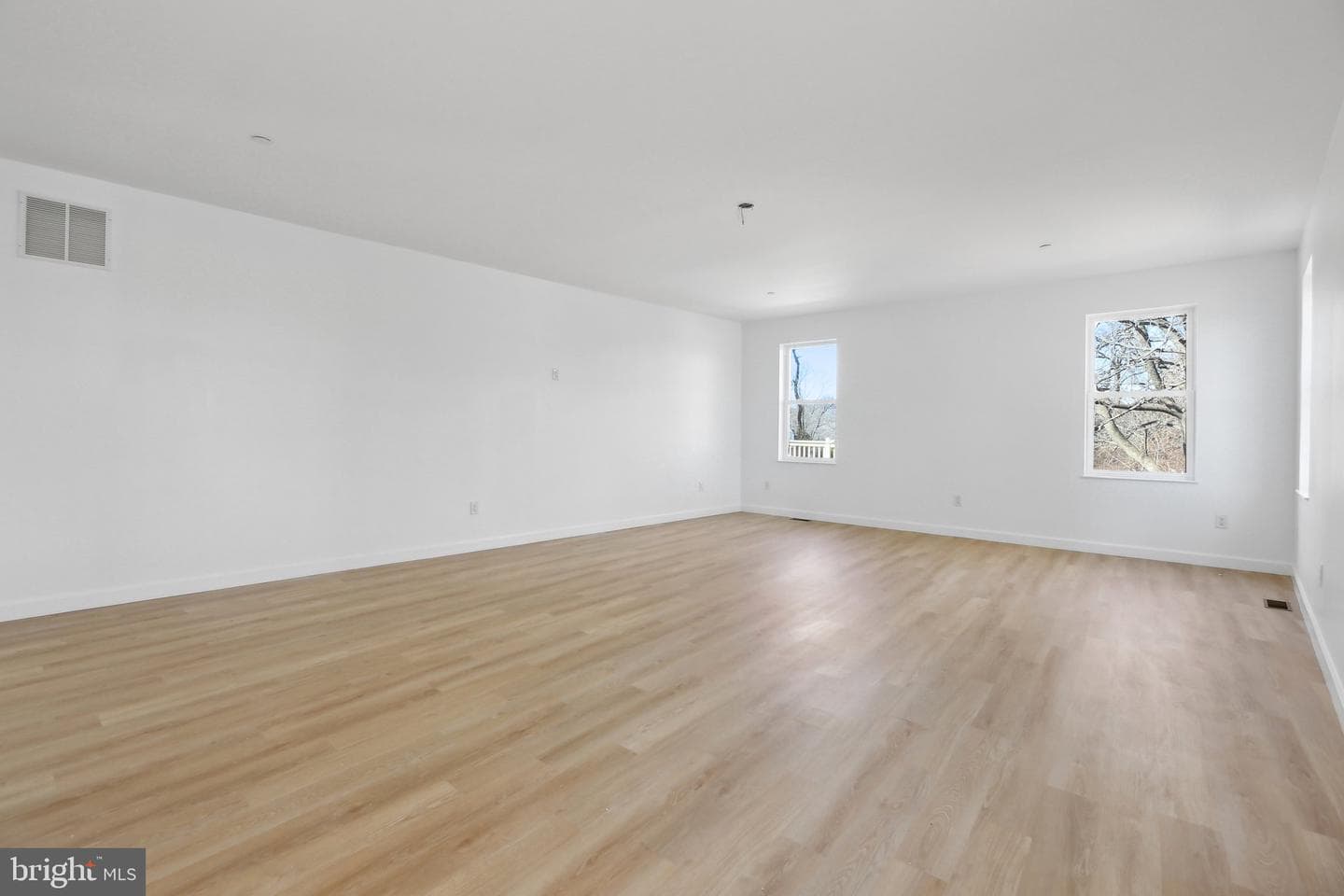 8325 Grove Angle Road photo 27