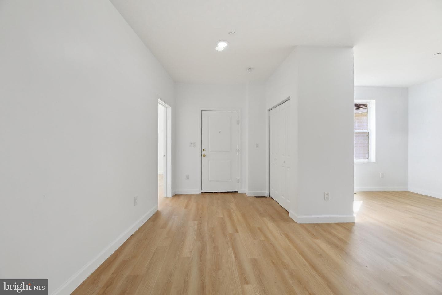 8325 Grove Angle Road photo 3