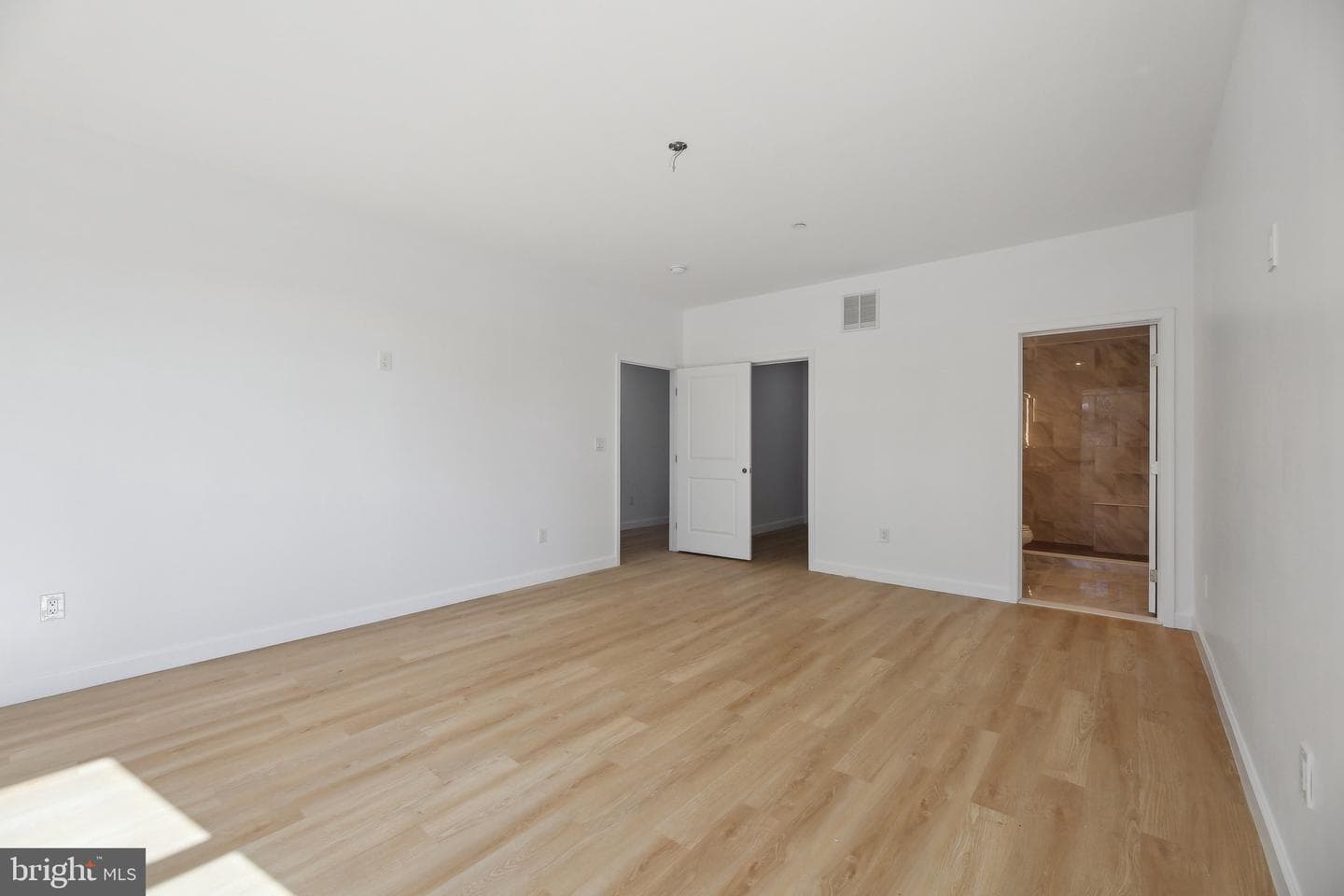 8325 Grove Angle Road photo 41