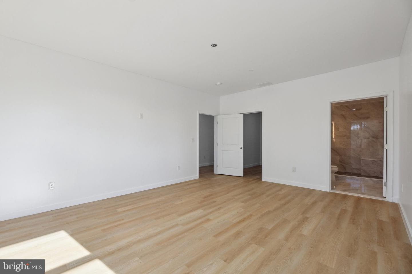 8325 Grove Angle Road photo 48