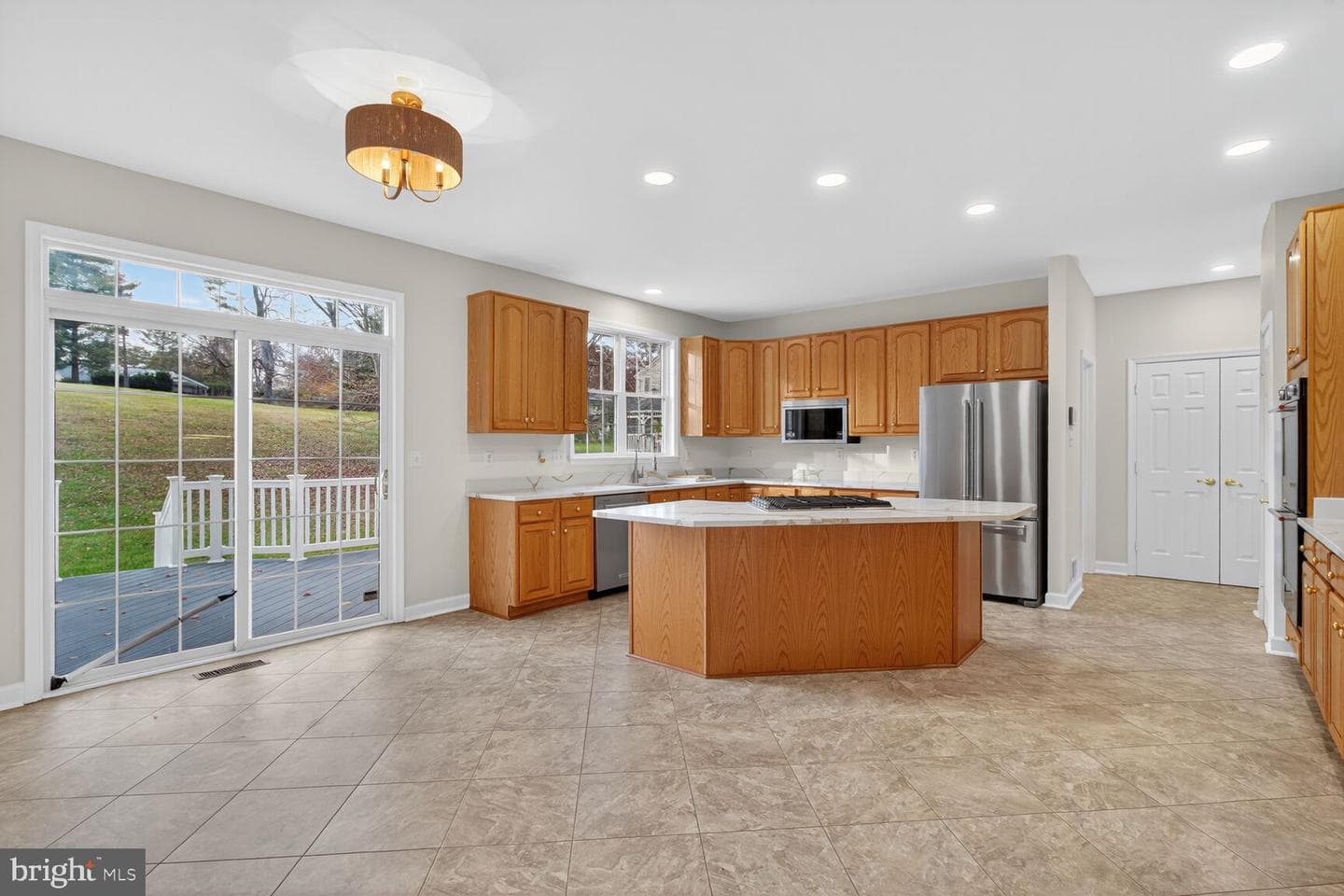 8369 Governor Grayson Way photo 15