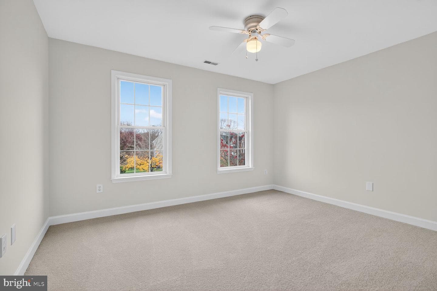 8369 Governor Grayson Way photo 37