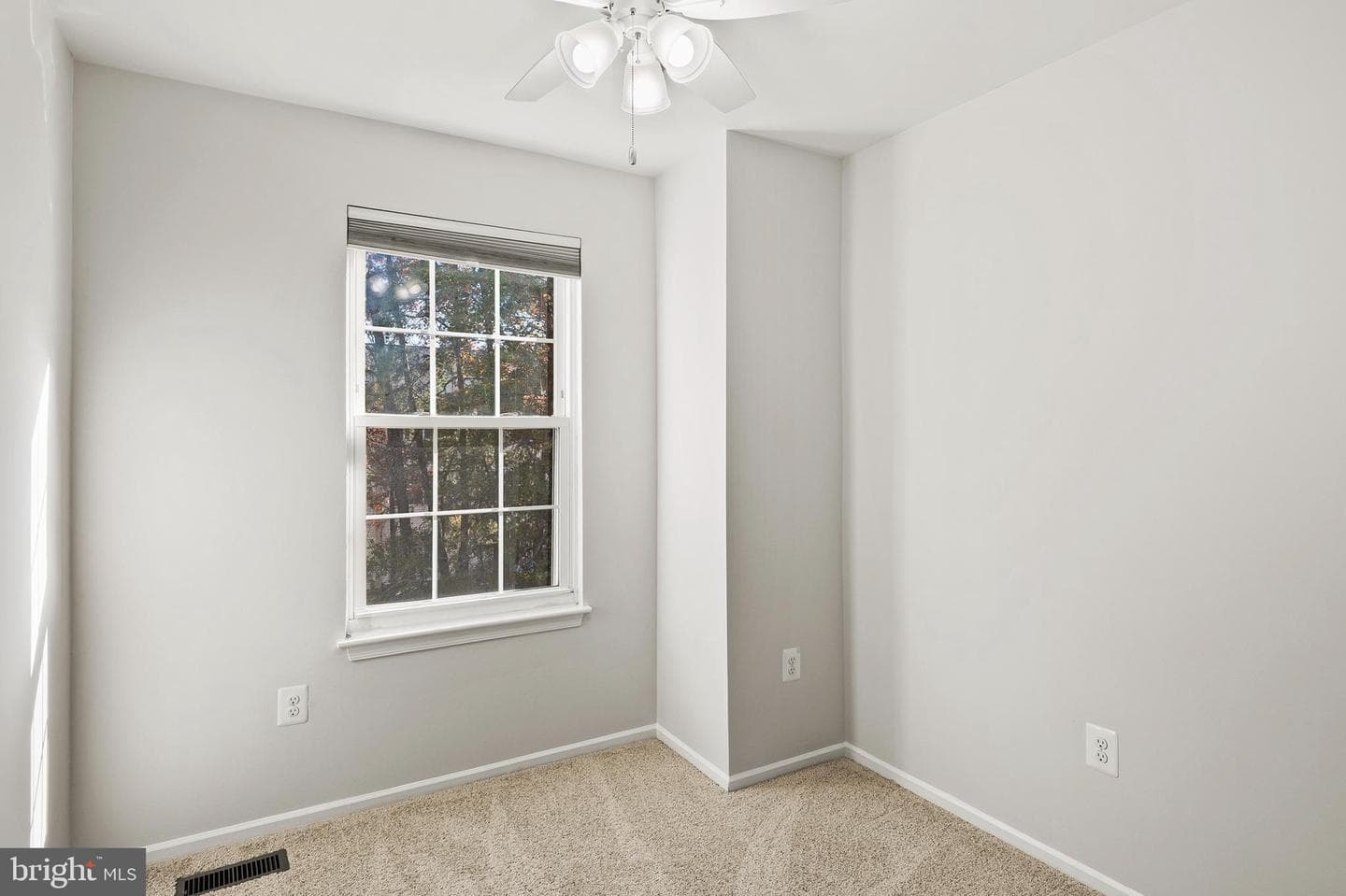 7000 Ducketts Lane SW #44-5 photo 21