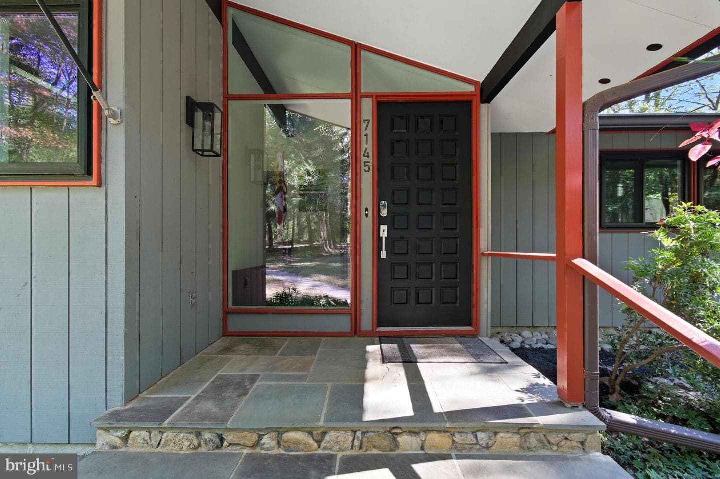 7145 Deer Valley Road photo 3