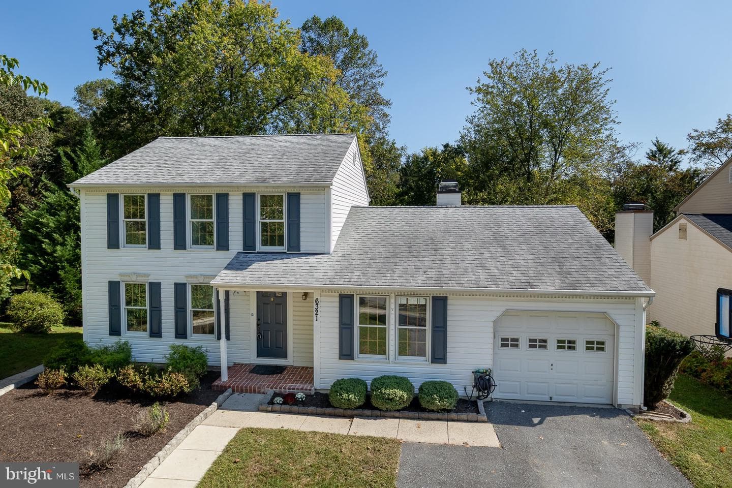 6321 Summercrest Drive photo 2