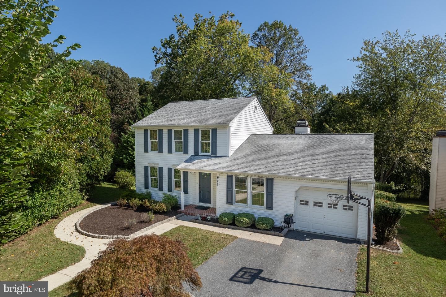 6321 Summercrest Drive photo 3