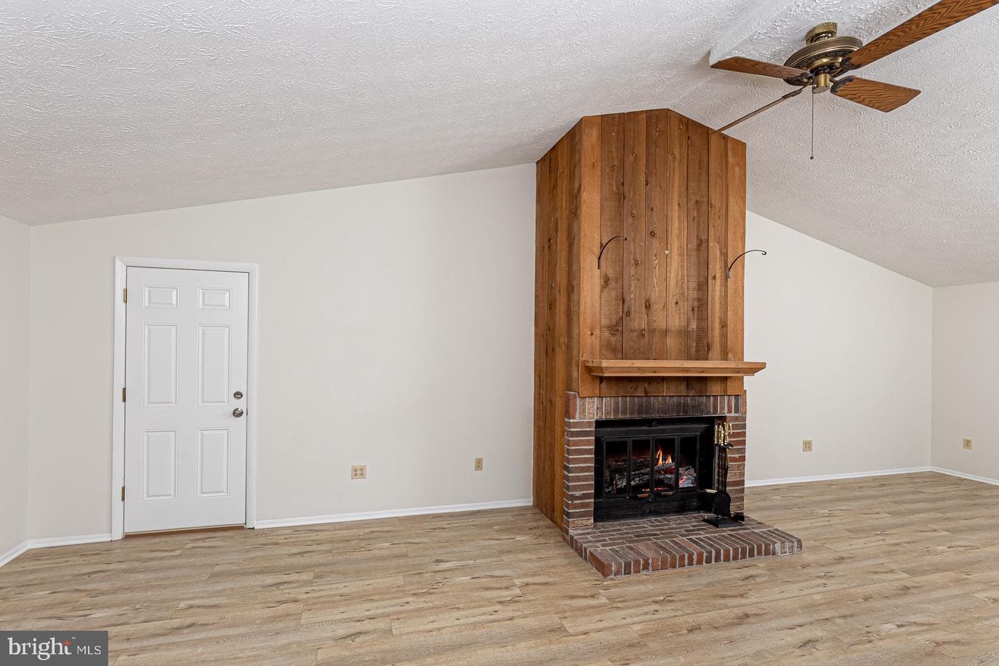 6321 Summercrest Drive photo 32