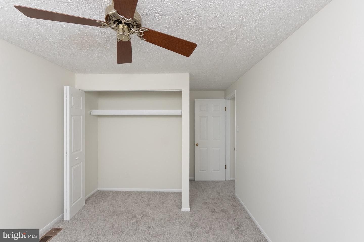 6321 Summercrest Drive photo 45
