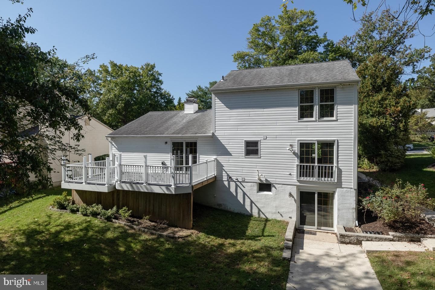 6321 Summercrest Drive photo 5