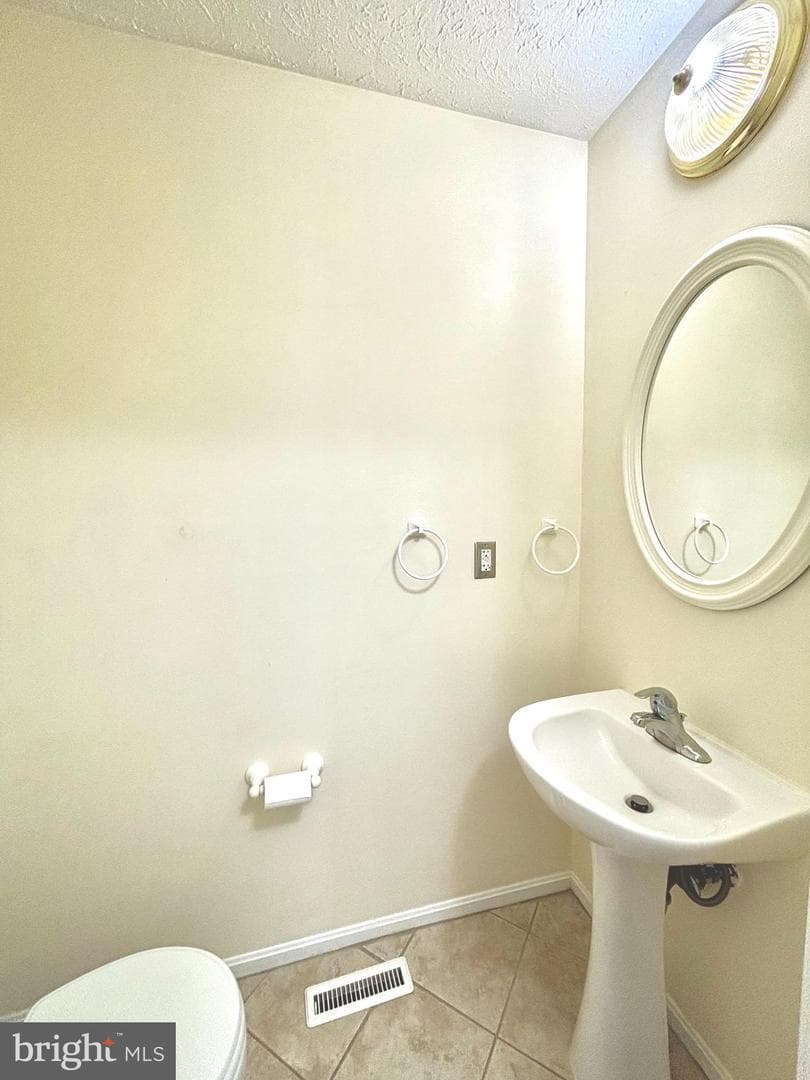9279 Brewington Lane photo 7