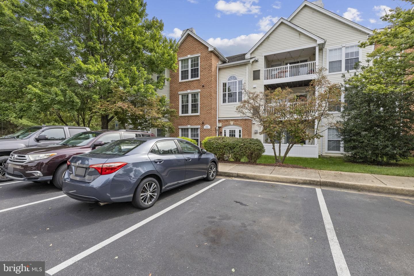 5941 Millrace Court #d-101 photo 2