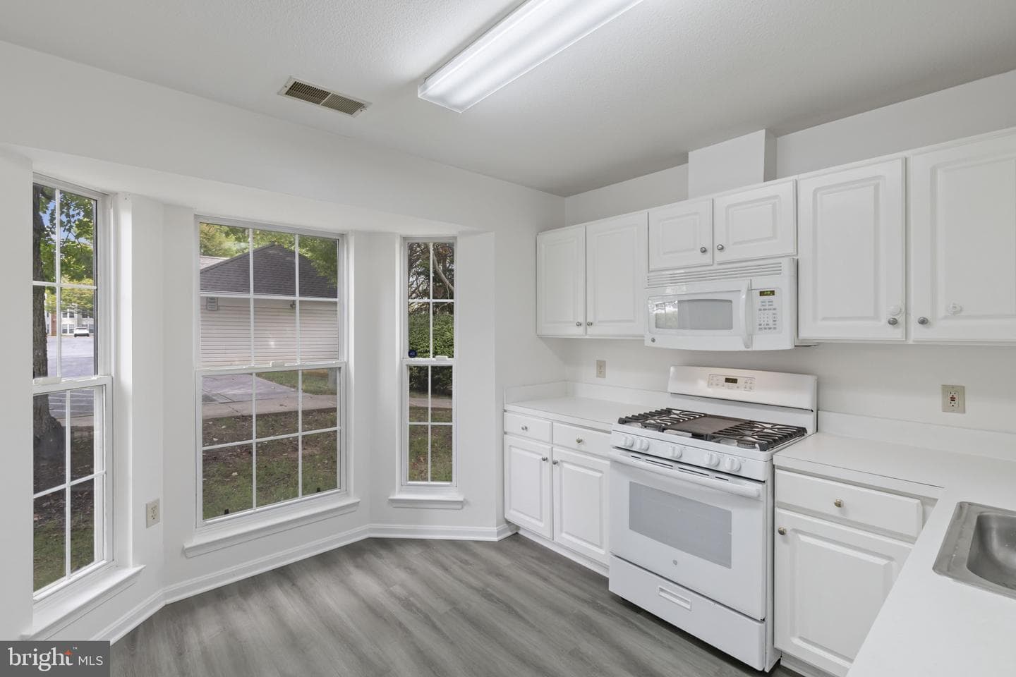 5941 Millrace Court #d-101 photo 8