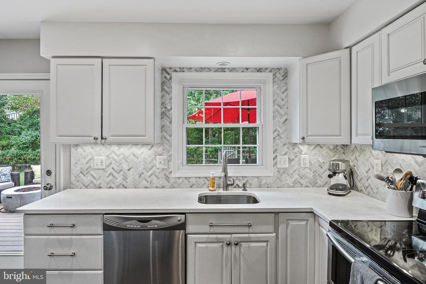 10182 Cape Ann Drive photo 4