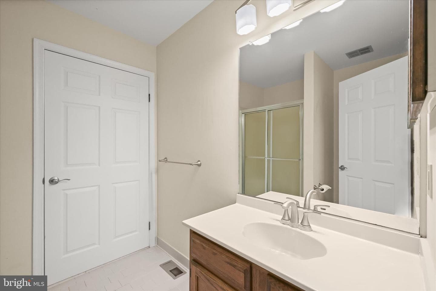 10228 Clubhouse Court photo 32