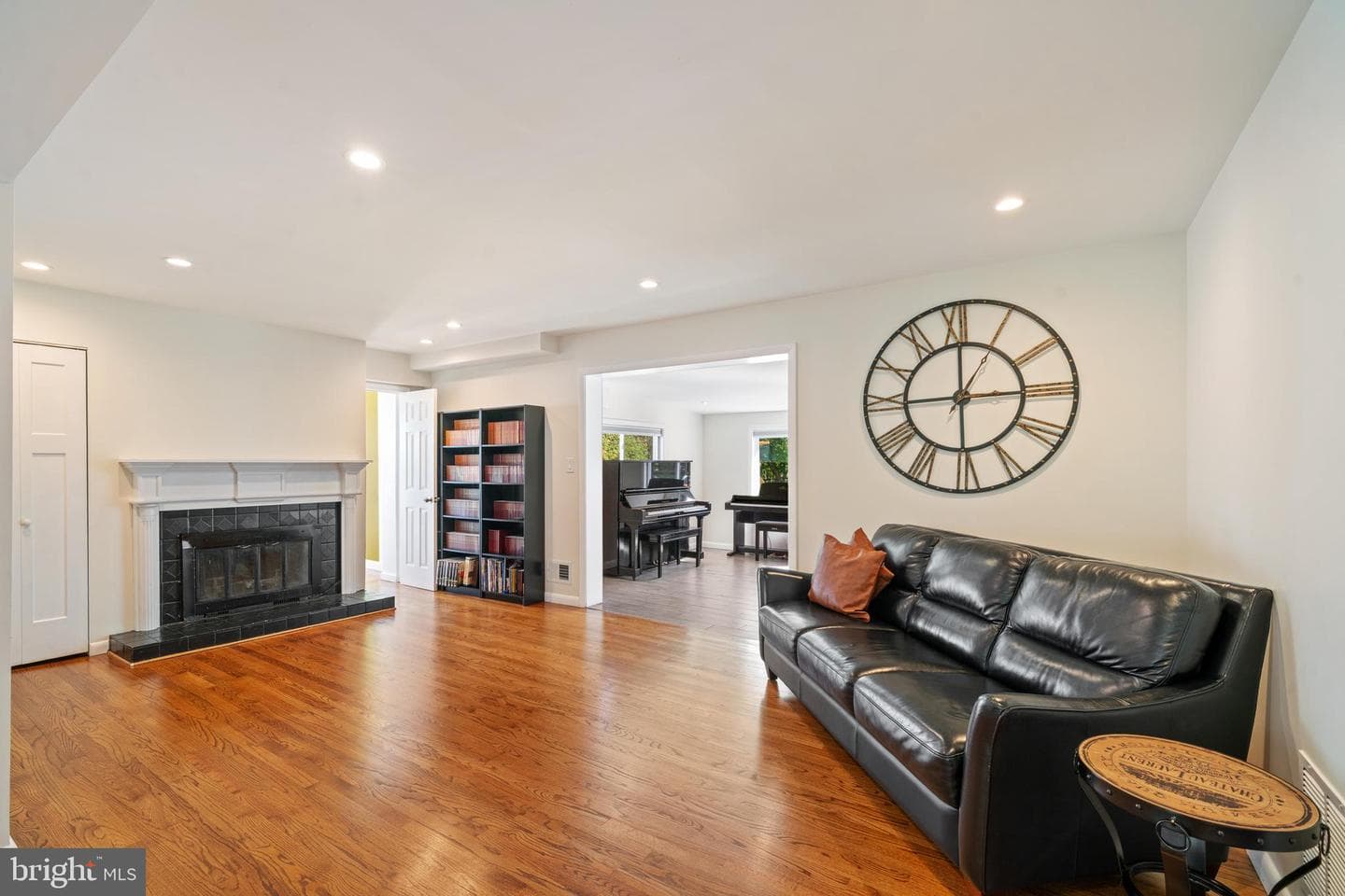 9313 Joey Drive photo 6