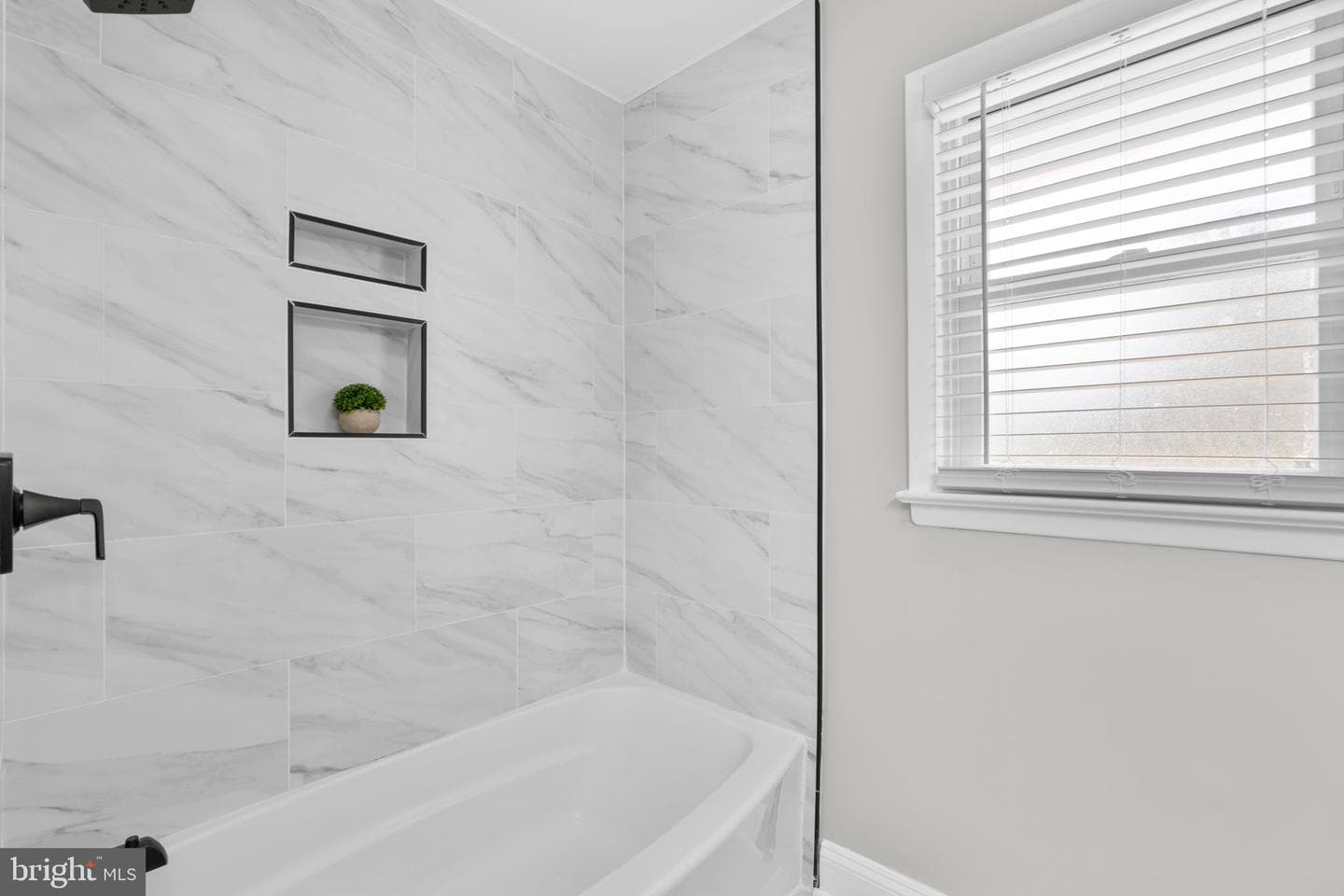 8334 Woodward Street photo 22