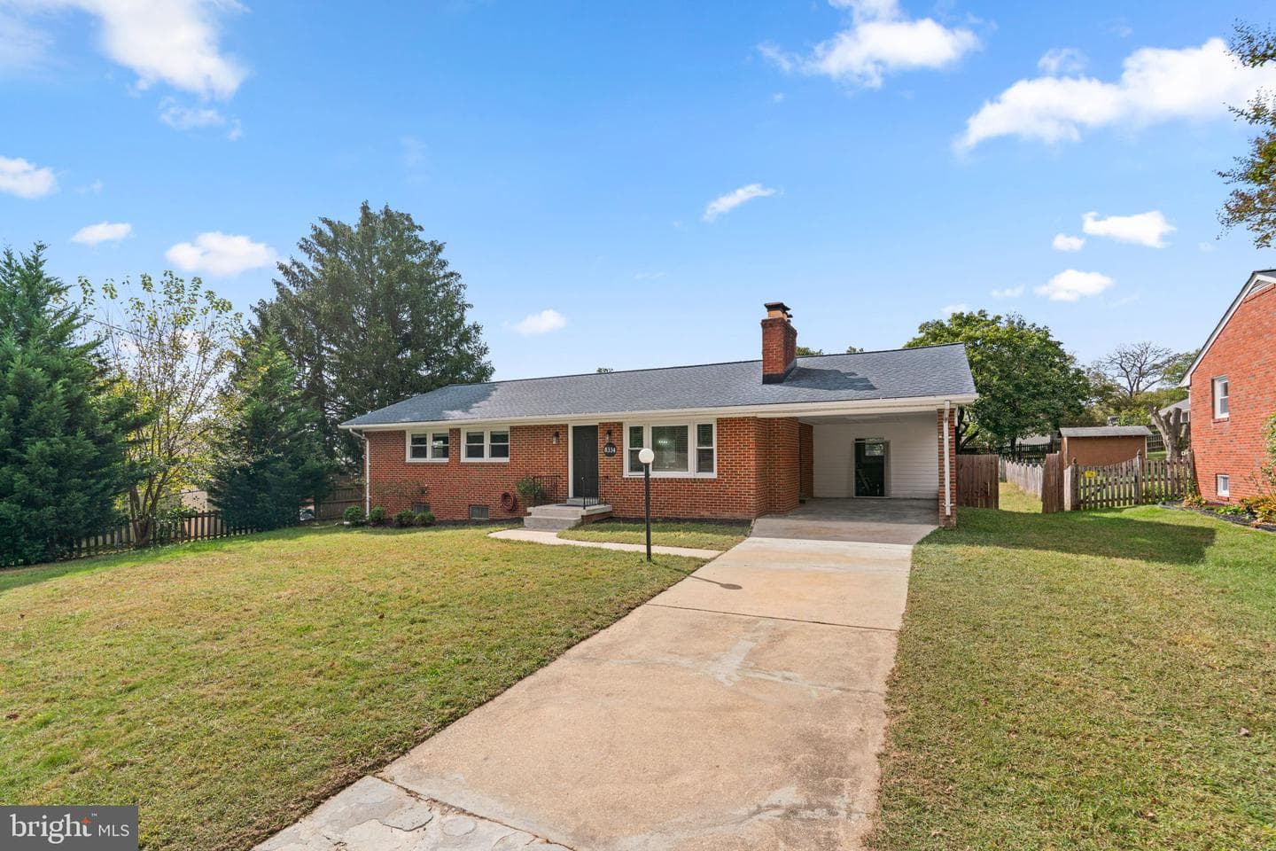 8334 Woodward Street photo 37