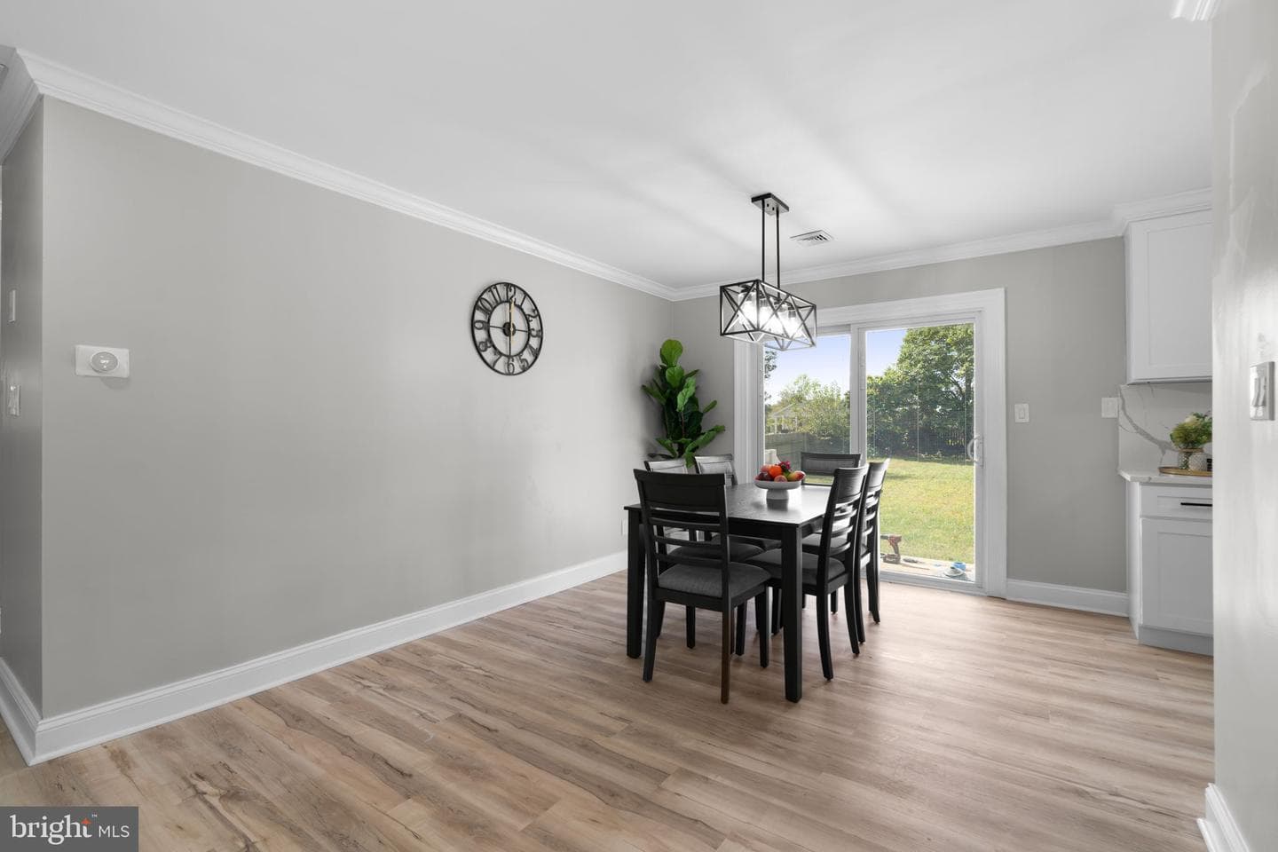 8334 Woodward Street photo 4