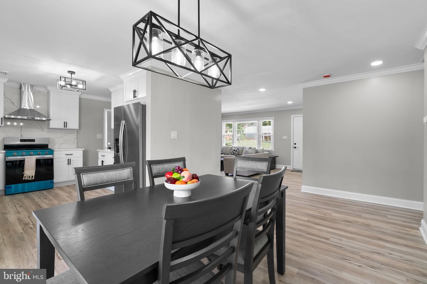 8334 Woodward Street photo 8