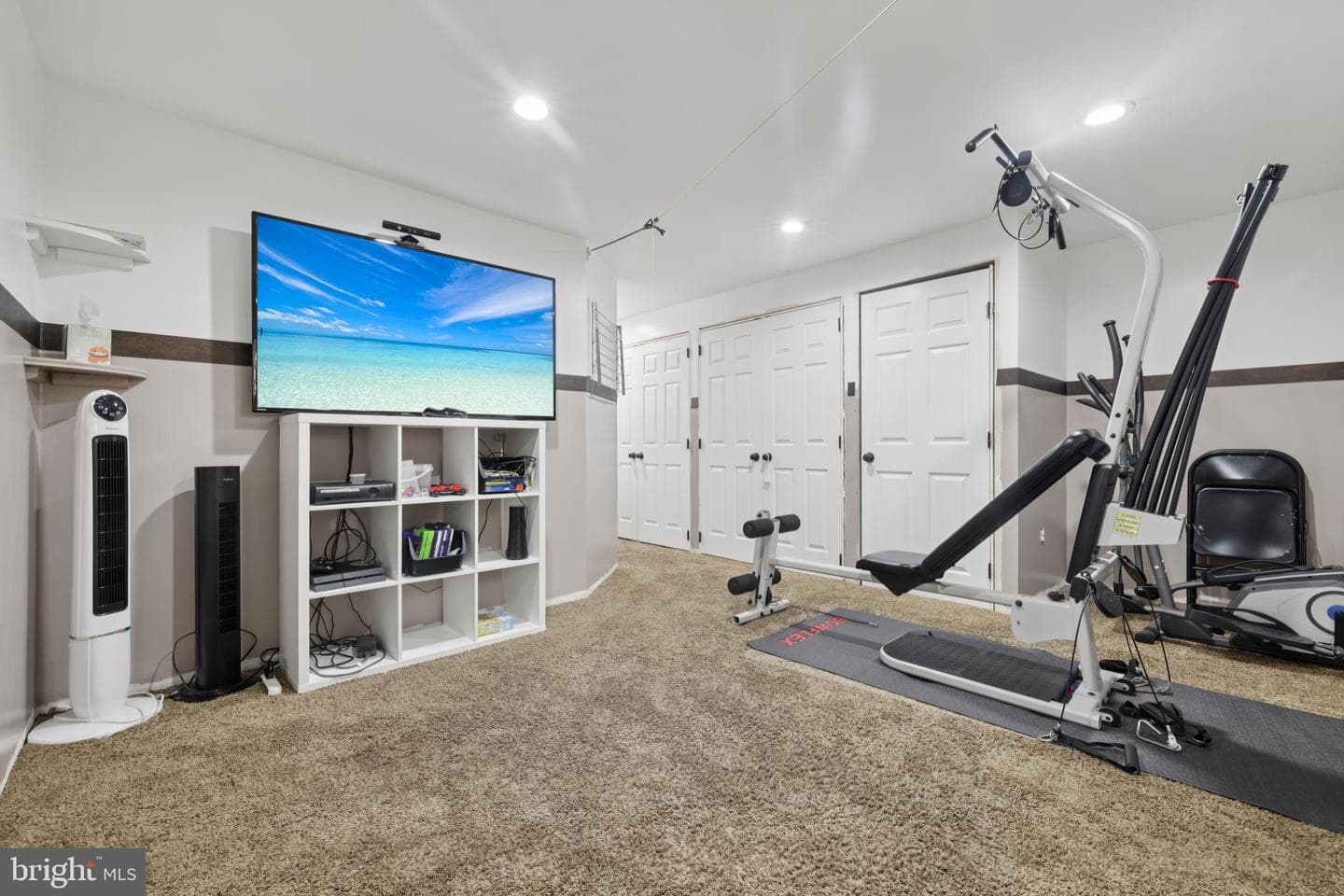 9609 Clocktower Lane photo 18