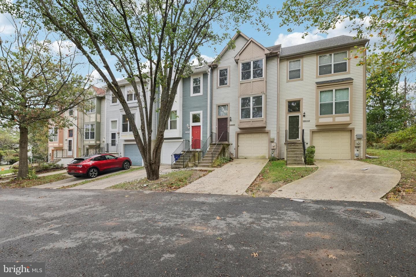 9609 Clocktower Lane photo 5
