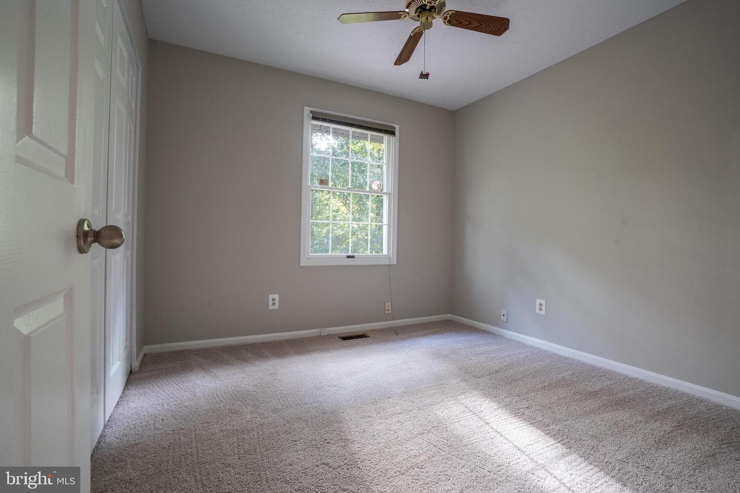 9051 Billow Row photo 23