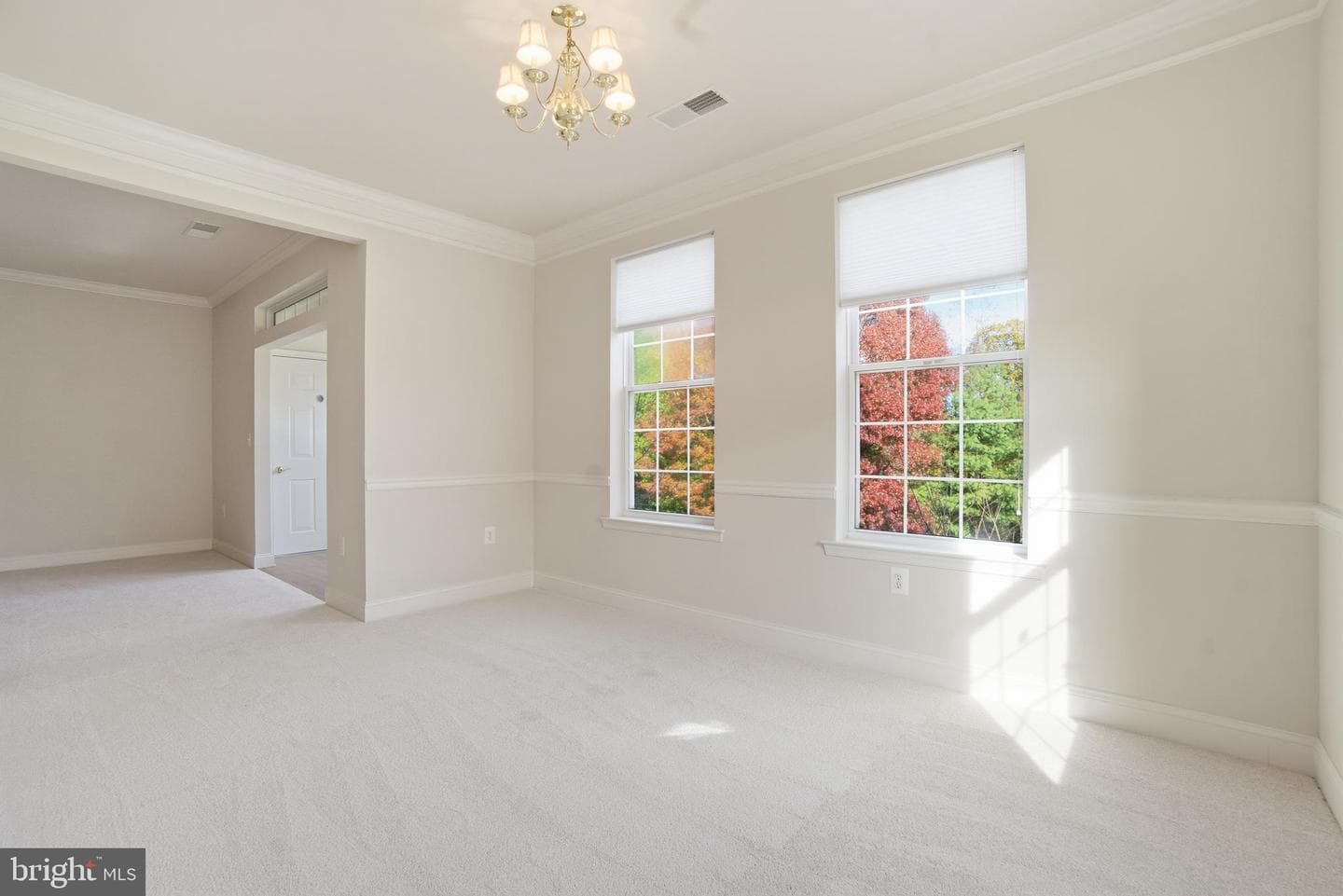 2540 Kensington Gardens #303 photo 26