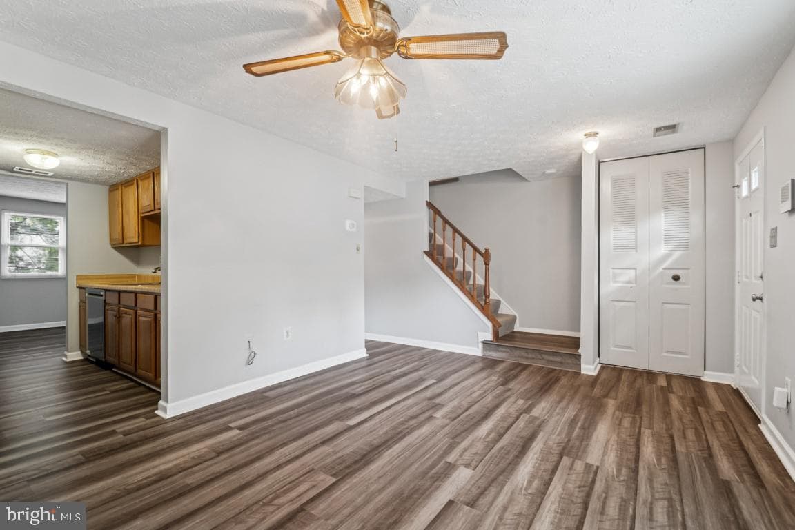 10624 Whiterock Court photo 4