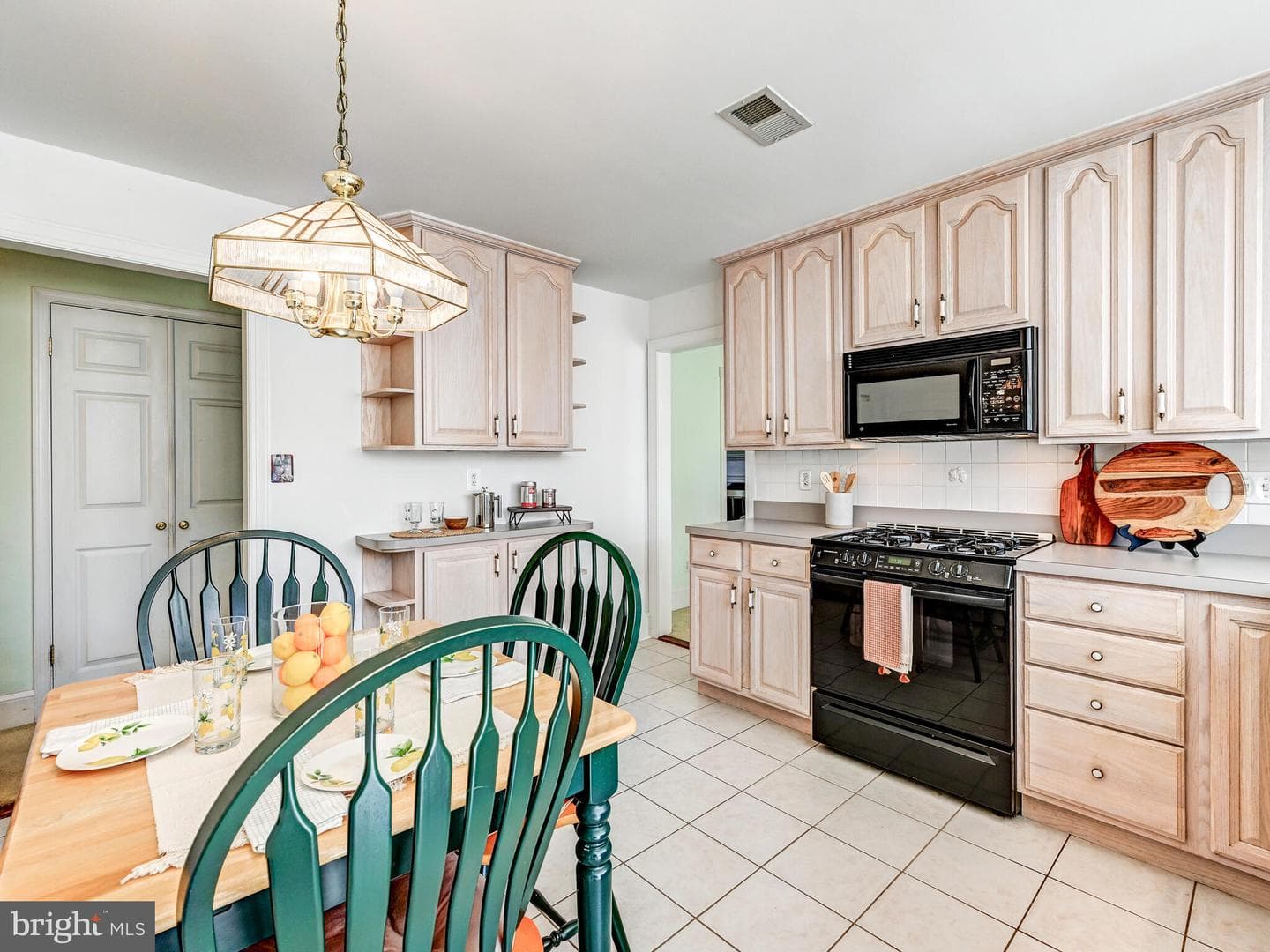 10205 Cabery photo 14